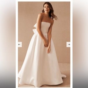 Amsale Strapless Ivory Satin Ball Gown Wedding Dress